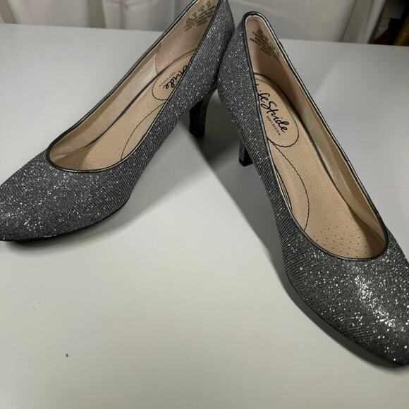 LifeStride Parigi Silver Glitter Heels Size 7.5M Dress Pumps Soft System - Picture 5 of 11